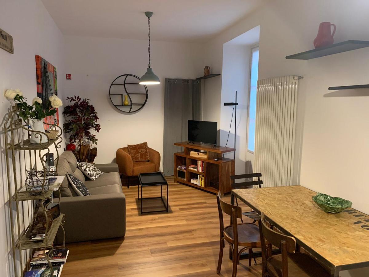 Piazza Volta Apartment โกโม ภายนอก รูปภาพ
